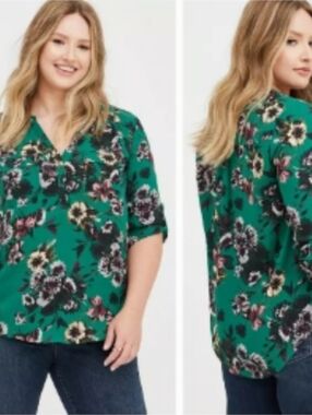 torrid Green Floral Split-Neck Harper Blouse Size 00 (M-L 10) 6681